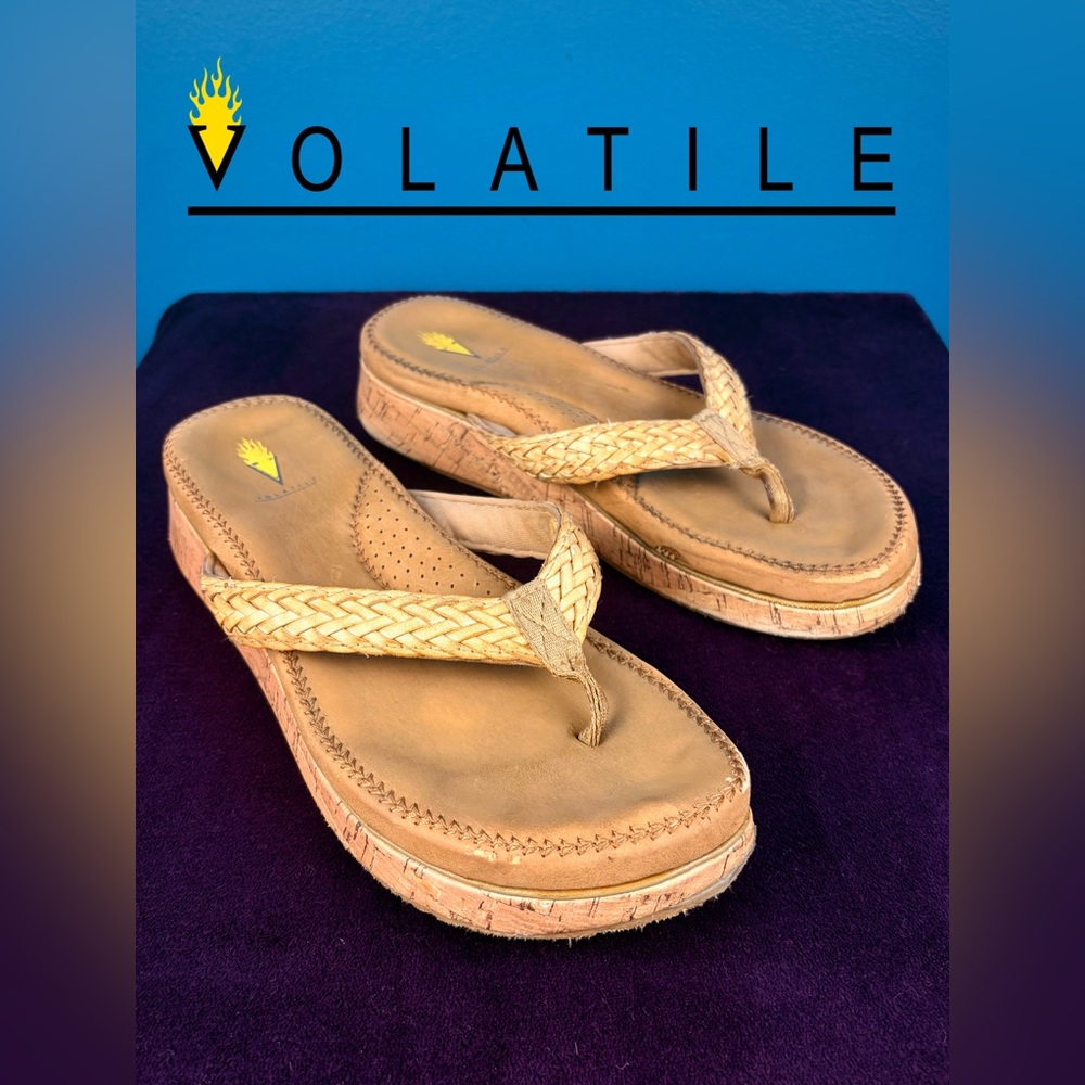 VOLATILE Vintage 2000's Cushioned Platform Flipflop Sandals, Sz 10